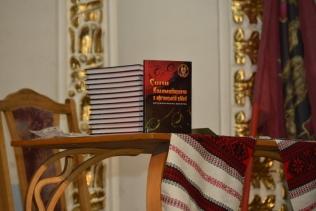 На Коломийщині закладам культури та освіти вручено книжки «Сини Коломийщини в Афганській війні» На Коломийщині закладам культури та освіти вручено книжки «Сини Коломийщини в Афганській війні»