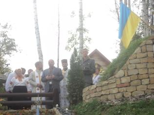 Урочистості з нагоди відкриття історичної композиції та музею-криївки присвяченого 70 річниці створення УПА Урочистості з нагоди відкриття історичної композиції та музею-криївки присвяченого 70 річниці створення УПА