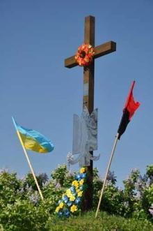46  річниця підняття синьо-жовтого прапору в селі Дебеславці Коломийського району