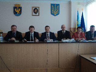 У Коломийському районі обговорили питання про об'єднання територіальних громад У Коломийському районі обговорили питання про об'єднання територіальних громад