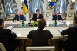 Ніхто не має зашкодити проведенню відкритих демократичних виборів – Петро Порошенко