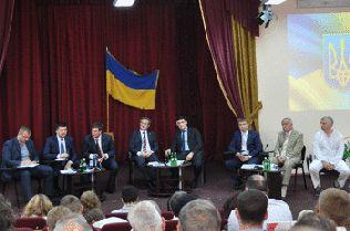 В 2014 році ми маємо змінити систему управління країною і дати владу громадам, – Володимир Гройсман В 2014 році ми маємо змінити систему управління країною і дати владу громадам, – Володимир Гройсман