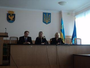 Проведено нараду-навчання з працівниками апарату, керівниками відділів і управлінь райдержадміністрації та працівниками, що ведуть кадрову роботу у зазначених підрозділах Проведено нараду-навчання з працівниками апарату, керівниками відділів і управлінь райдержадміністрації та працівниками, що ведуть кадрову роботу у зазначених підрозділах