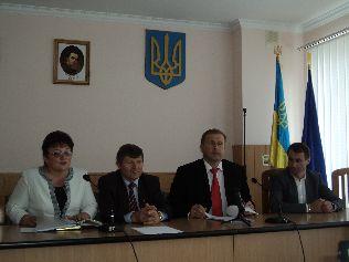 Коломийський район з робочим візитом відвідав голова Івано-Франківської облдержадміністрації Гончарук Олег Романович Коломийський район з робочим візитом відвідав голова Івано-Франківської облдержадміністрації Гончарук Олег Романович
