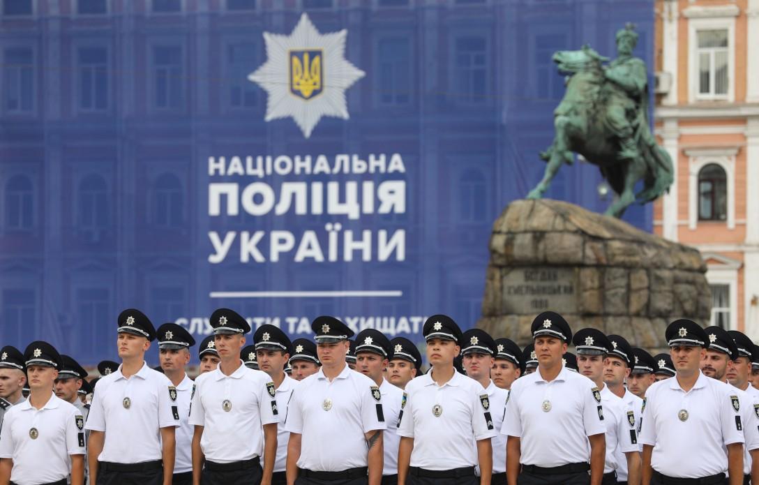 Закон «Про Дисциплінарний статут Національної поліції України» сприятиме зростанню довіри громадян до поліцейських – Президент Закон «Про Дисциплінарний статут Національної поліції України» сприятиме зростанню довіри громадян до поліцейських – Президент
