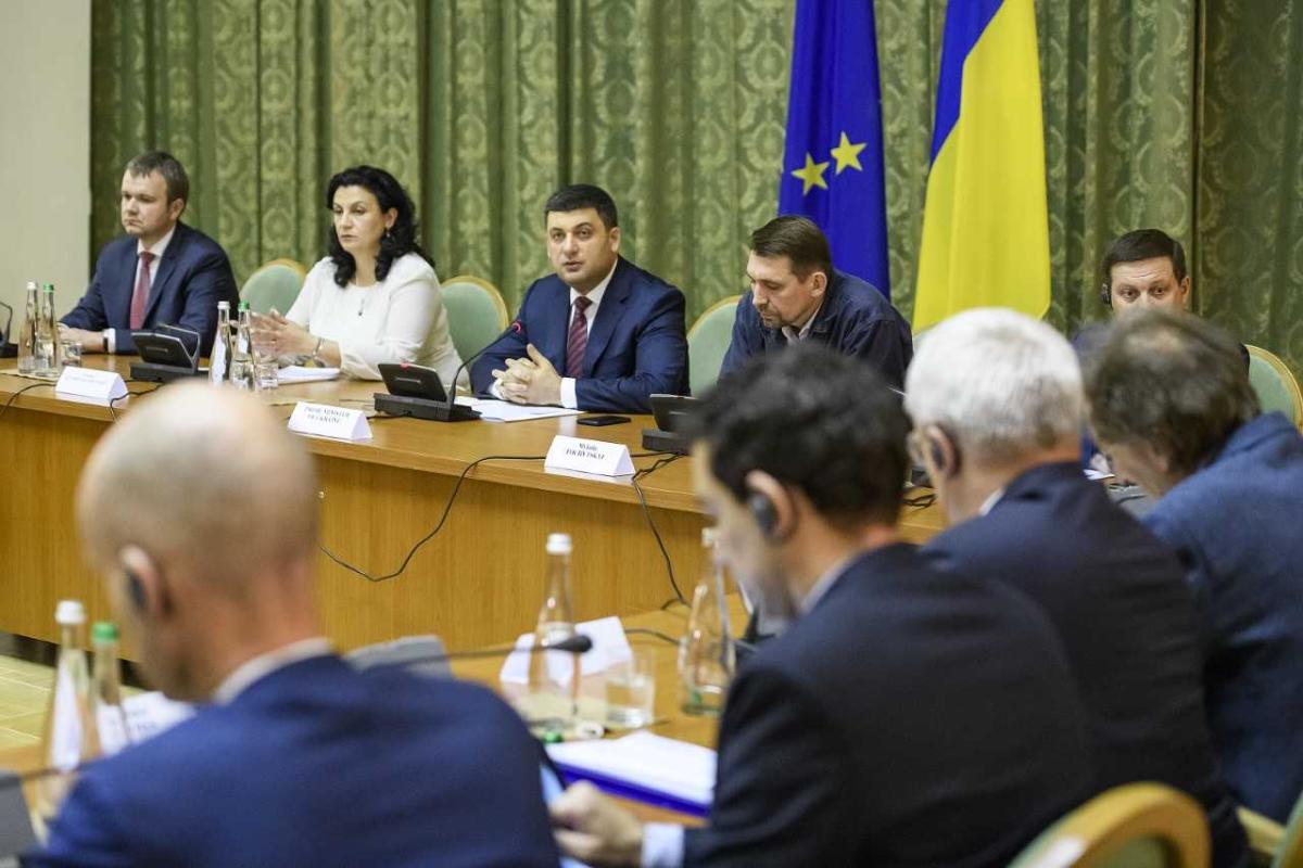 Ситуація на Сході має залишатися на порядку денному, як надсерйозний виклик демократичному світу, - Глава Уряду під час зустрічі з делегатами Політико-безпекового Комітету ЄС