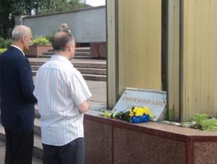 22 червня - День скорботи і вшанування пам’яті жертв війни в Україні 22 червня - День скорботи і вшанування пам’яті жертв війни в Україні