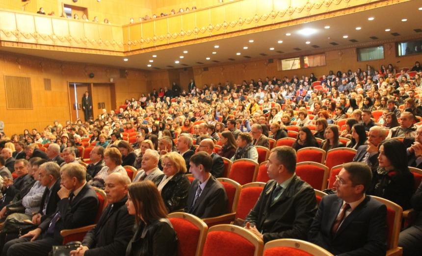 На Прикарпатті проходить науково-практична конференція медиків