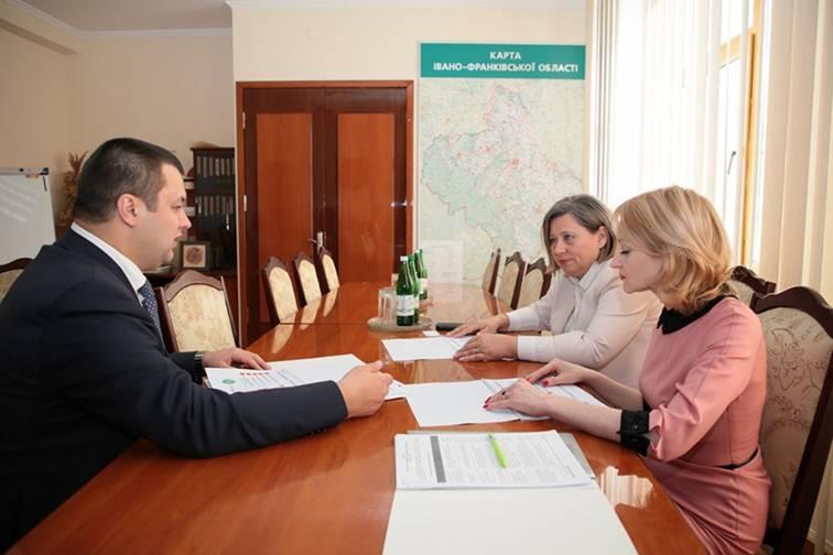 В облдержадміністрації обговорили проблему молодіжного житлового будівництва