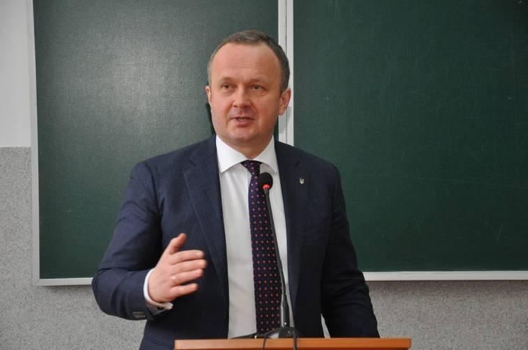 Міністр екології закликав студентів стати драйверами змін світогляду щодо збереження довкілля та природних ресурсів Міністр екології закликав студентів стати драйверами змін світогляду щодо збереження довкілля та природних ресурсів