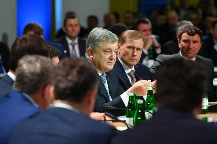 Президент наголошує на важливості проведення аудиту якості будівництва доріг в Україні Президент наголошує на важливості проведення аудиту якості будівництва доріг в Україні