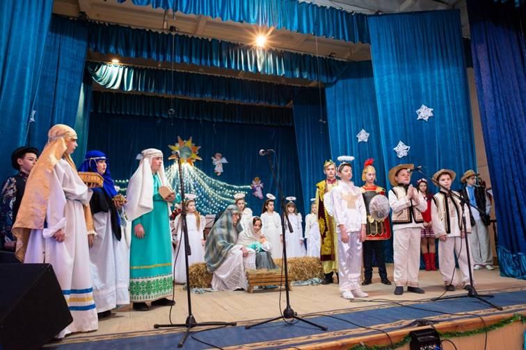 Районне свято Розколяди «Славім Різдво на рідній Україні» Районне свято Розколяди «Славім Різдво на рідній Україні»