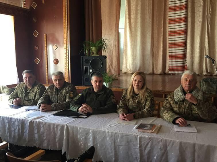 У Коломиї педагоги та лісівники обговорили військово-патріотичне виховання молоді У Коломиї педагоги та лісівники обговорили військово-патріотичне виховання молоді