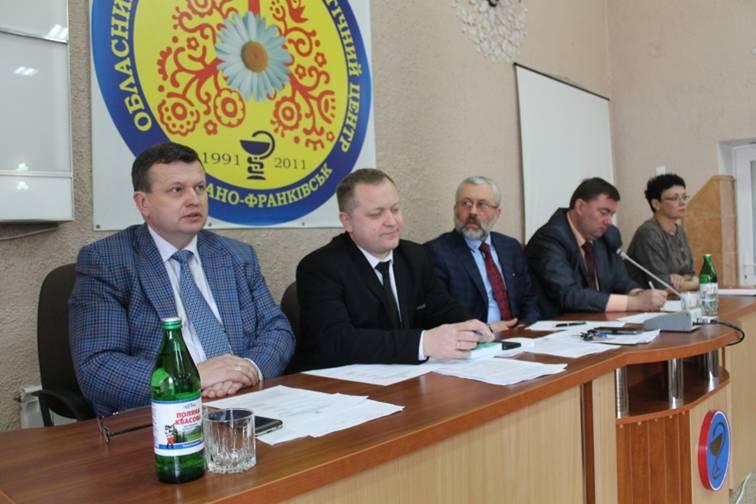 Медики Прикарпаття обговорили проблеми пульмонологічної та фтизіатричної служб Медики Прикарпаття обговорили проблеми пульмонологічної та фтизіатричної служб