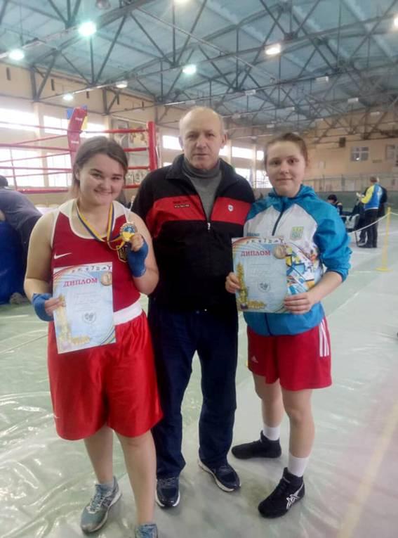 Чемпіонат України з боксу серед представниць слабкої статі у м. Харків Чемпіонат України з боксу серед представниць слабкої статі у м. Харків