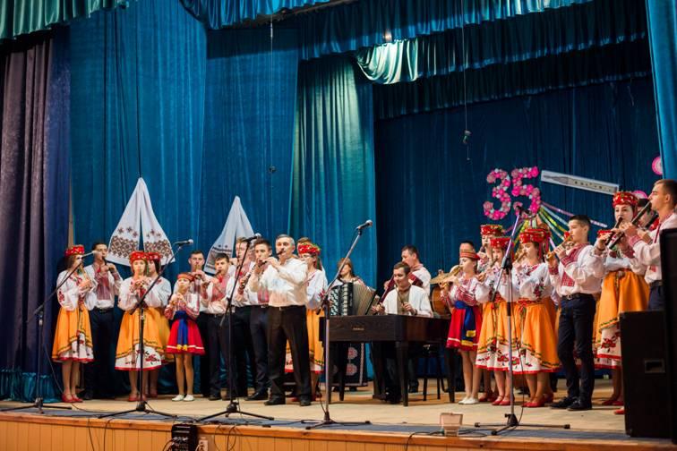 Творчий звіт народного аматорського ансамблю «Сопілкарі» з нагоди 35-річчя створення колективу та звітний концерт аматорів народного мистецтва Будинку культури с. Лісний Хлібичин