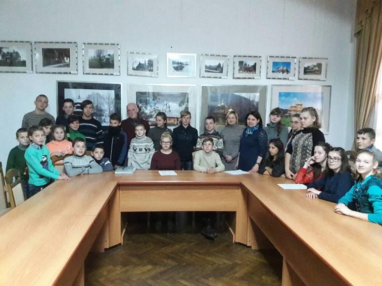 Патріотична година «У моєму серці цвіте Україна»