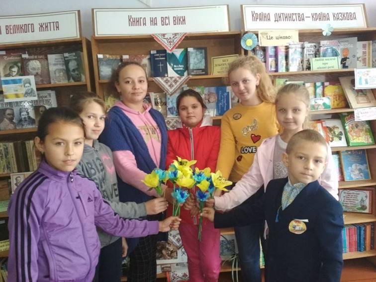 Майстер клас по виготовленню квітів з гофрованого паперу