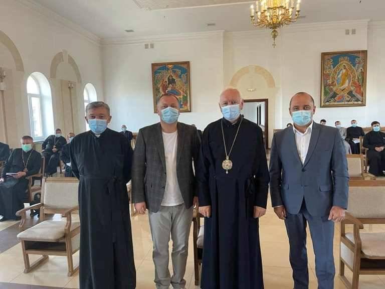 Спільні зусилля влади і духовенства сприятимуть успішній боротьбі проти захворюваності прикарпатців на COVID-19