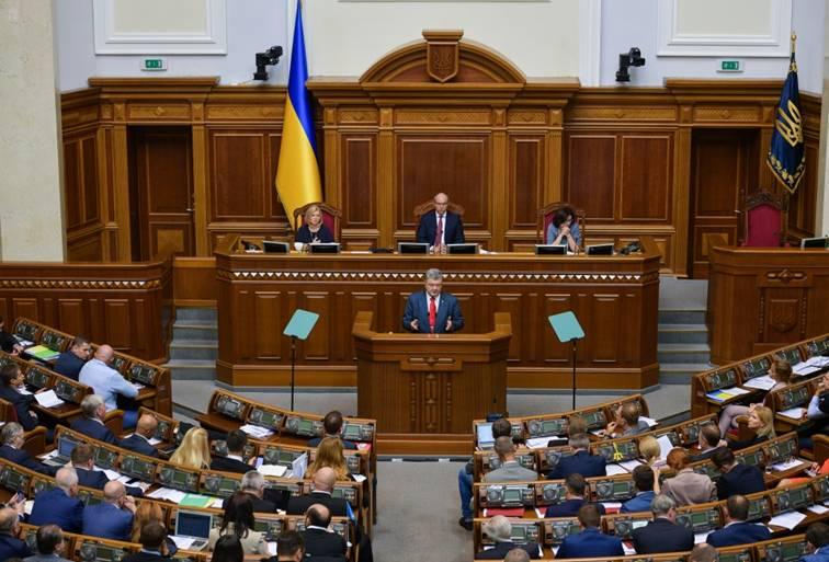 Наша армія стає армією нового покоління українців – Президент Наша армія стає армією нового покоління українців – Президент
