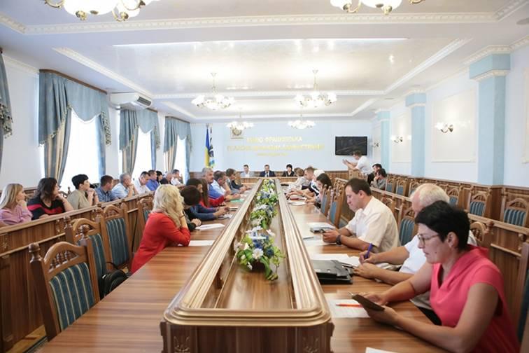 Необхідно встановити ставки податку, які будуть економічно обґрунтованими та збережуть інтереси ОТГ, - експерт про зміни до Податкового кодексу України