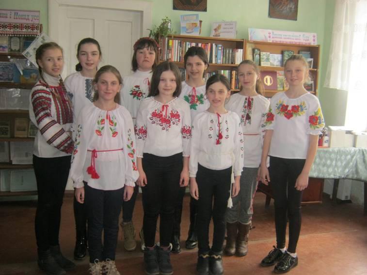 «Сторінками її поезій»