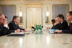 Президент України прийняв посланців Канцлера Німеччини і Президента Франції Президент України прийняв посланців Канцлера Німеччини і Президента Франції