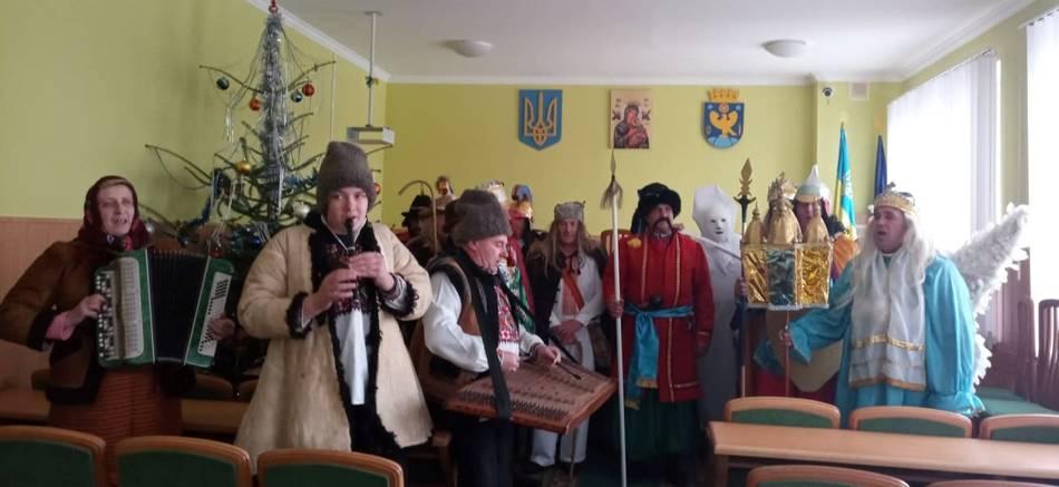 Різдвяні колядування