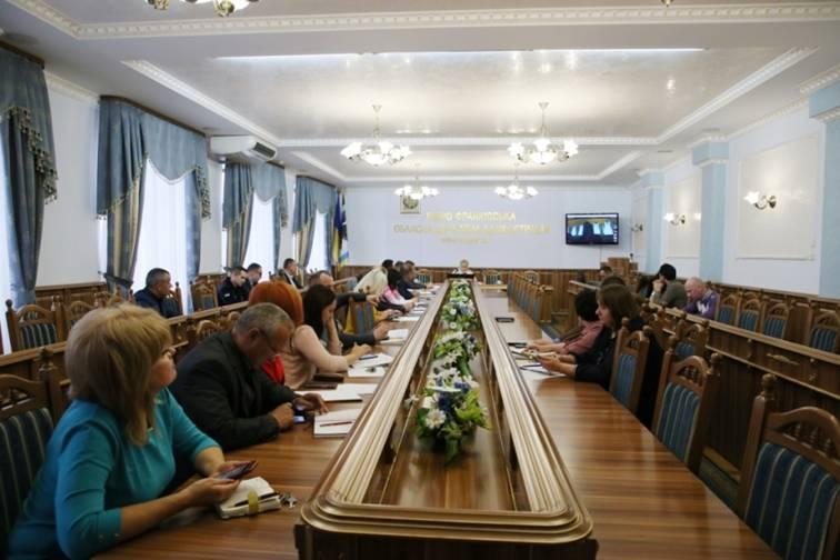 Регіони вже повинні почати моделювання оптимальних мереж об’єктів надання публічних сервісів та послуг Регіони вже повинні почати моделювання оптимальних мереж об’єктів надання публічних сервісів та послуг
