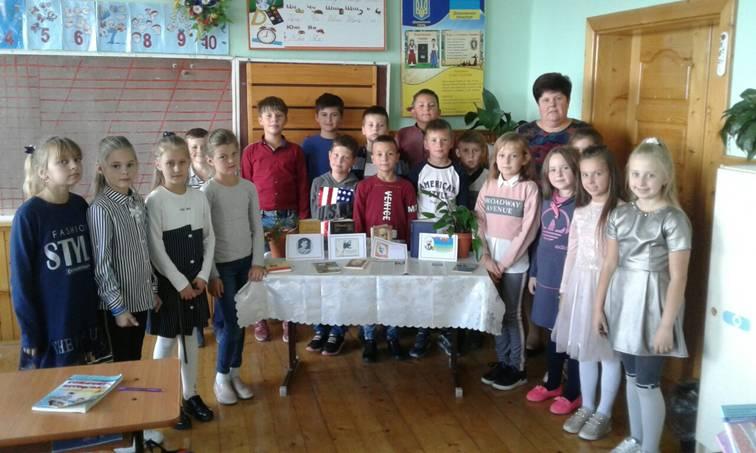 Літературна година “Співець прекрасного і вічного” у Підгайчиківській ЗОШ Літературна година “Співець прекрасного і вічного” у Підгайчиківській ЗОШ