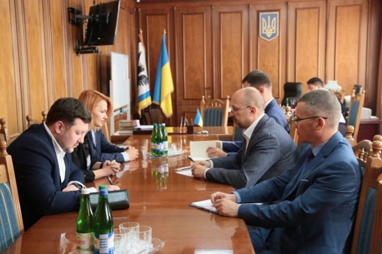 Денис Шмигаль: Івано-Франківщина відкрита до співпраці з інвесторами, які мають стратегічне бачення розвитку регіону Денис Шмигаль: Івано-Франківщина відкрита до співпраці з інвесторами, які мають стратегічне бачення розвитку регіону