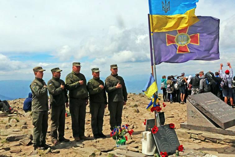 На горі Говерла завершились урочисті заходи до дня визволення Слов’янська та Краматорська На горі Говерла завершились урочисті заходи до дня визволення Слов’янська та Краматорська