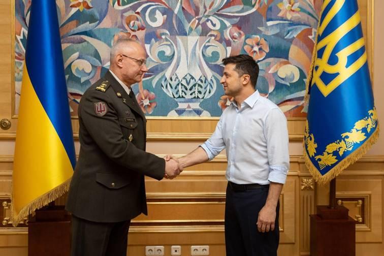 Президент України – Верховний Головнокомандувач Збройних Сил України призначив нового начальника Генерального штабу – Головнокомандувача ЗСУ Президент України – Верховний Головнокомандувач Збройних Сил України призначив нового начальника Генерального штабу – Головнокомандувача ЗСУ