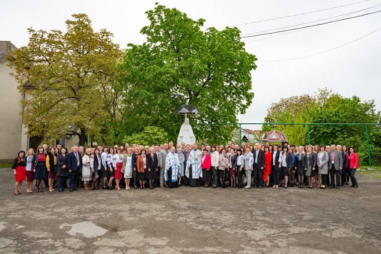 В День вишиванки на території Коломийської РДА було відслужено Молебень до Пресвятої Богородиці