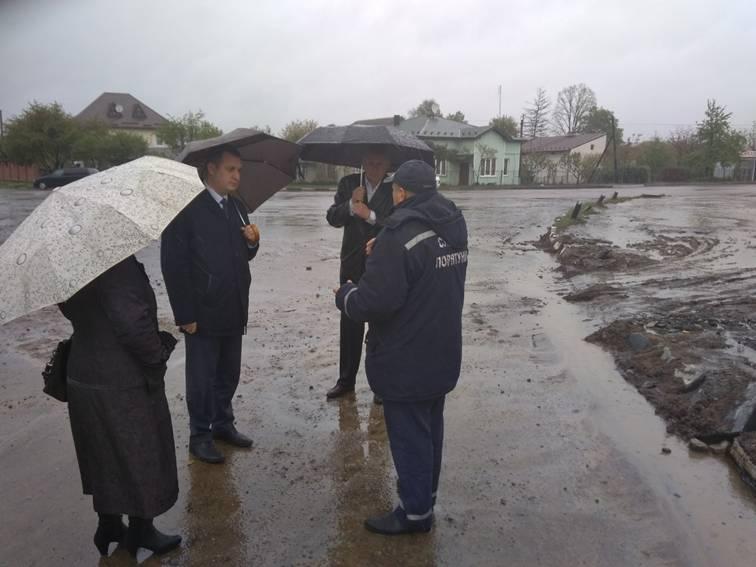 Проведено виїзну нараду в селищі Отинія