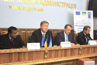 Олег Гончарук: Проект "Місцевий розвиток, орієнтований на громаду" сприяє впровадженню децентралізації Олег Гончарук: Проект "Місцевий розвиток, орієнтований на громаду" сприяє впровадженню децентралізації