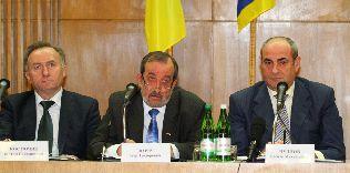 Працевлаштування і вирішення житлових проблем дітей-сиріт та позбавлених батьківського піклування – пріоритети обласної влади Працевлаштування і вирішення житлових проблем дітей-сиріт та позбавлених батьківського піклування – пріоритети обласної влади