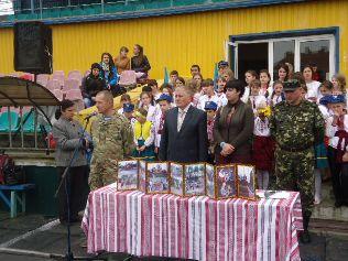 Школи Коломийського району провели конкурс патріотичної пісні і строю, присвячений 72-й річниці утворення Української Повстанської Армії