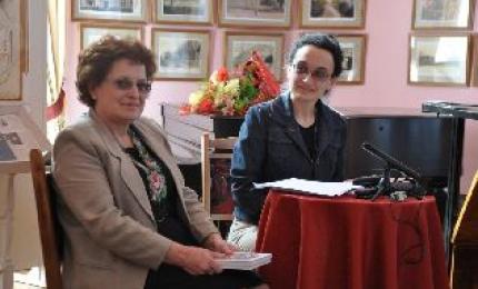 Голова Союзу українок Коломийщини Марія Гнатюк презентувала власну книжку