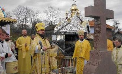 На Коломийщині освятили пам’ятний хрест з нагоди 1025- ліття Хрещення України - Русі та криничку