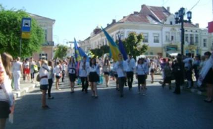 Міськрайонне свято випускників-2012