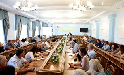 Підприємці та представники громадськості Івано-Франківщини зустрілися з головою Державної регуляторної служби України