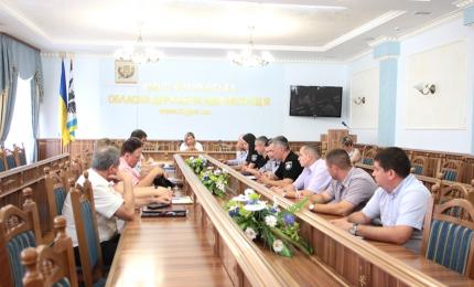 На нараді в облдержадміністрації обговорили проблемні аспекти безпеки дорожнього руху