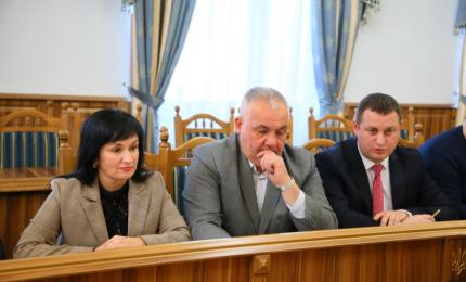 В ОДА проаналізували доходи і видатки окремих районів, міст та ОТГ на 2020 рік