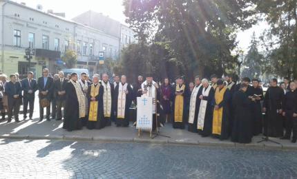 Молебень за щасливу долю коломиян та жителів Коломийщини біля ікон Євангелистів-покровителів міста Коломиї