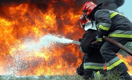 Коломийські вогнеборці звертаються до Вас з проханням бути обережними у поводженні з вогнем!