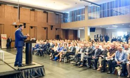 Наші дії повернуть довіру до влади, – Володимир Гройсман