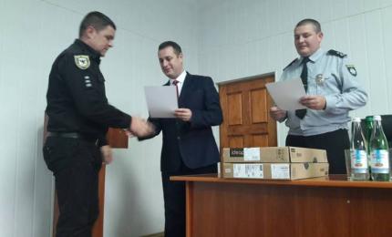 Коломийських дільничних офіцерів привітали з професійним святом та передали новий службовий автомобіль