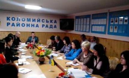 Оперативна нарада з першим заступником, заступником голови, керівником апарату, начальниками відділів, управлінь та структурних підрозділів районної державної адміністрації у голови райдержадміністрації Любомира Глушкова