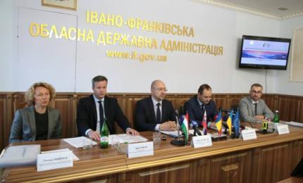 Денис Шмигаль: Прикарпаття отримає близько двох з половиною мільйонів євро для розвитку регіону
